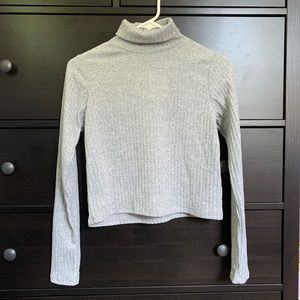 turtle neck gray sweater